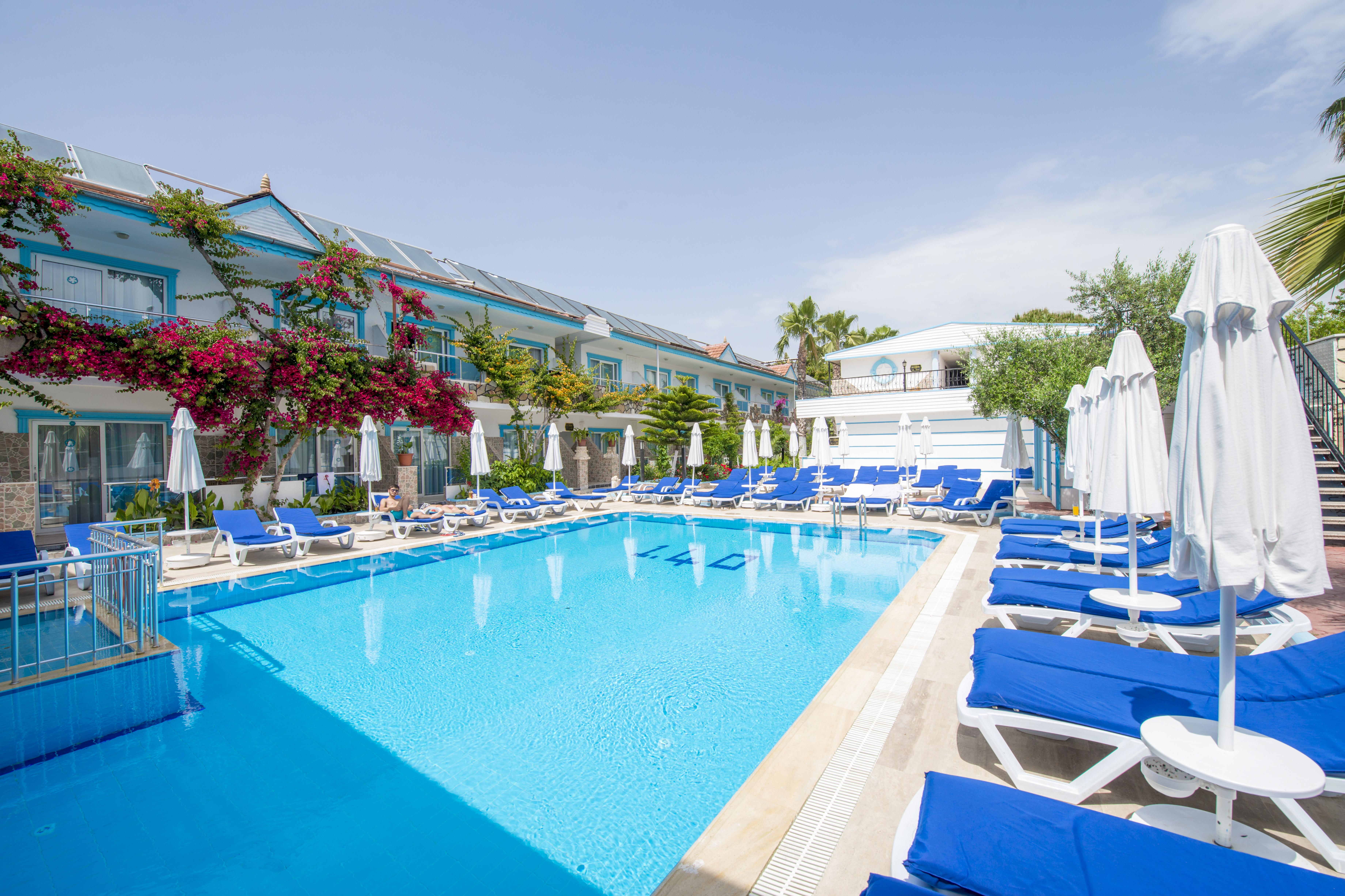 Sunberk Hotel Side Exterior photo